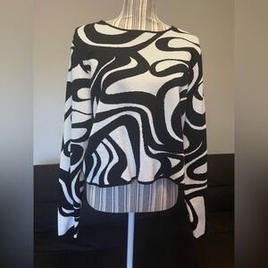 NWT Intempo Black and Ivory Abstract Semi-Crop Sweater